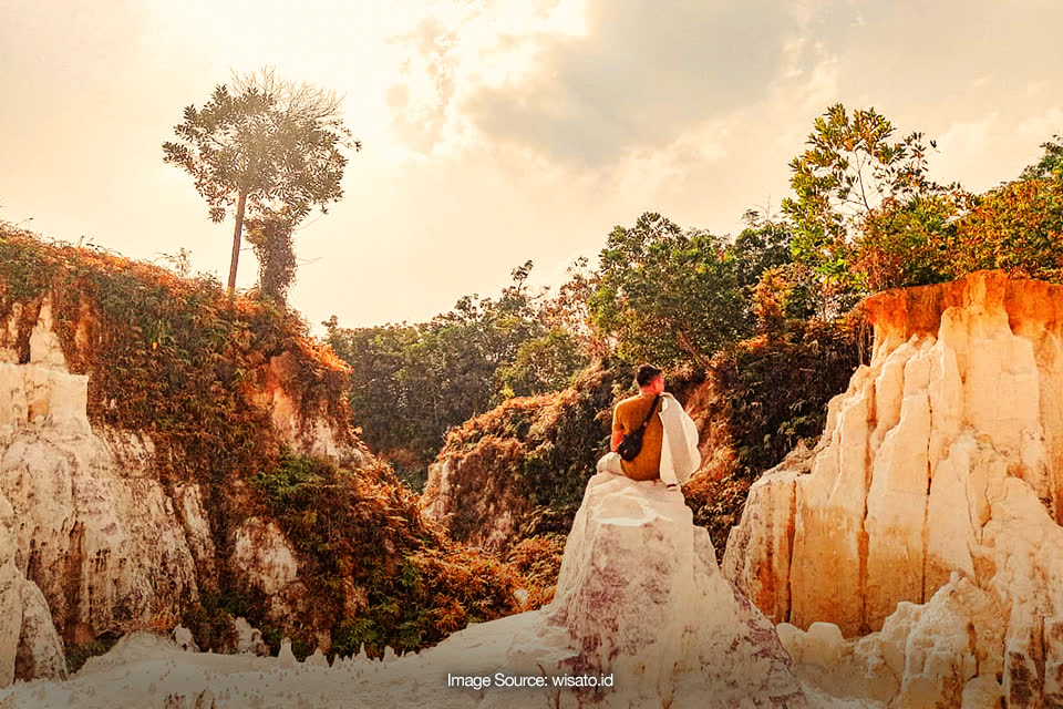 Berkunjung ke Destinasi Bukit Kapur Terindah di Indonesia