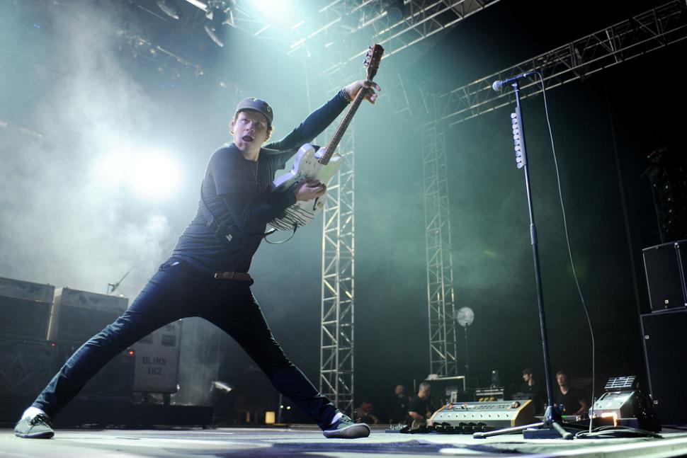 Tom DeLonge bersama Angels & Airwaves Menuju Album Keenam