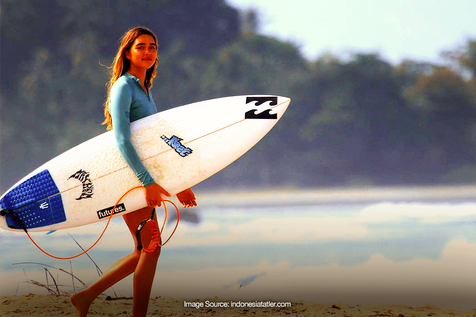 Kenalin Nih Kailani Johnson, Surfer Wanita Indonesia Pertama di Ajang Dunia
